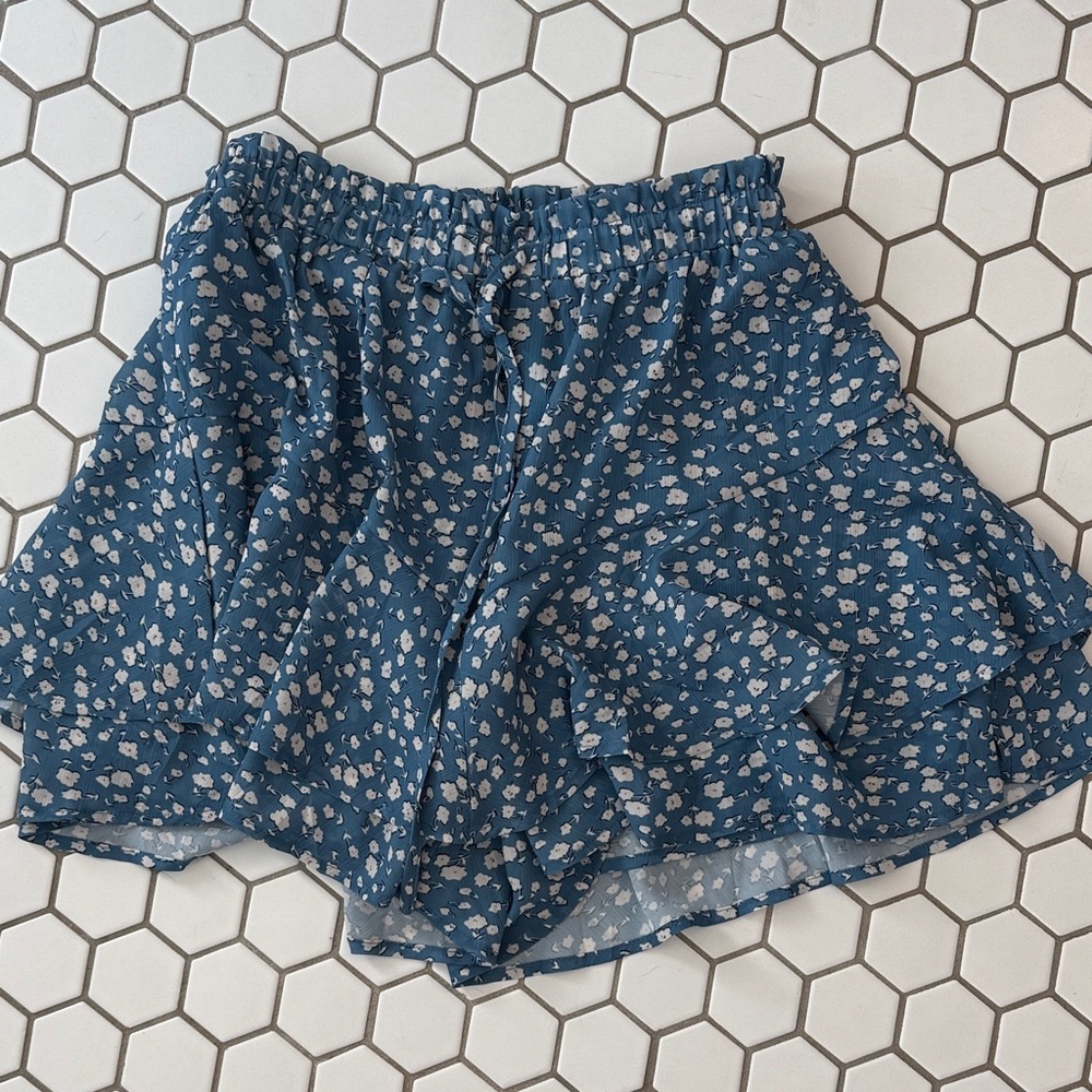Blue and white Amazon skirt w/ shorts under